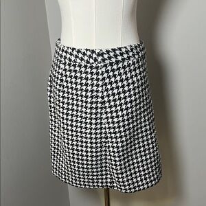 Banana Republic Monochrome Houndstooth Mini Skirt